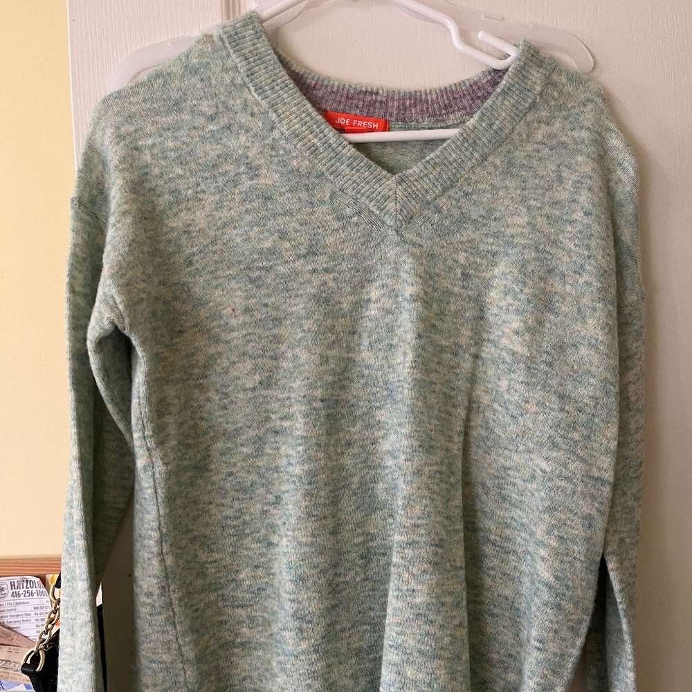 Joe fresh V-neck sweater- light green Size XS